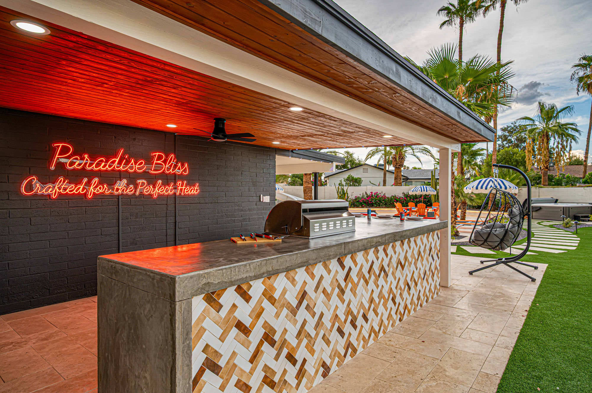 Paradise Bliss Resort detail 3